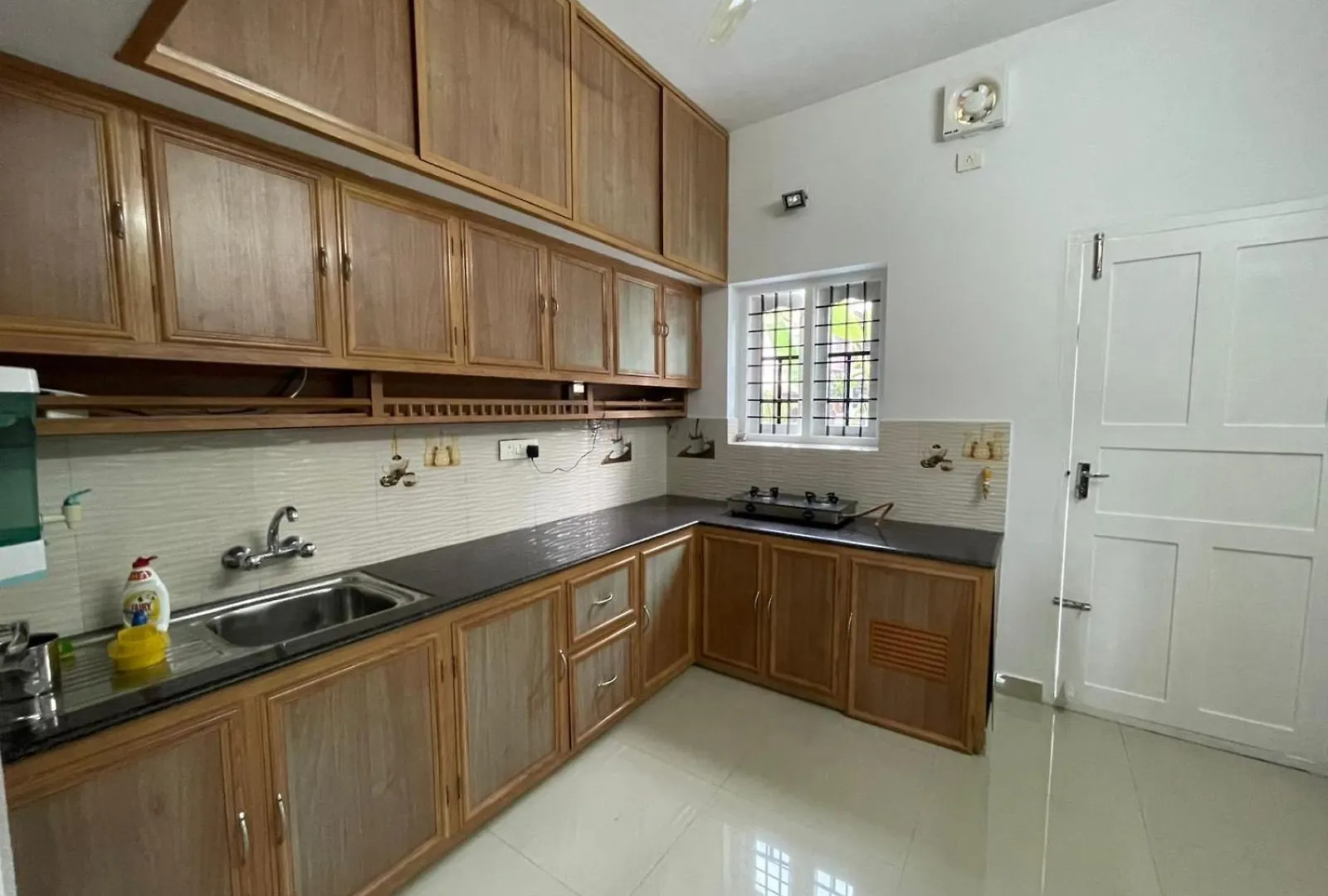 The Dream Home Kochi 0*,